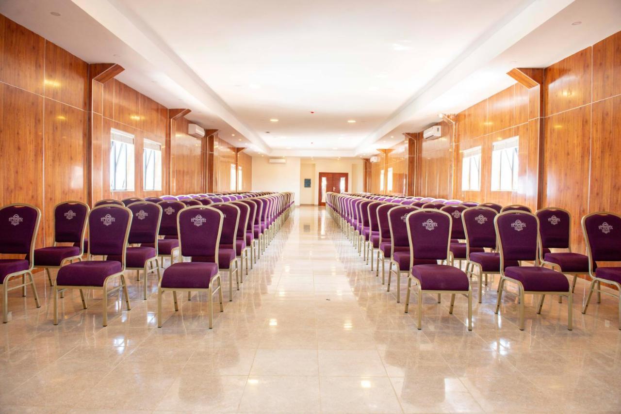 El Doria Hotel Ломе Екстериор снимка