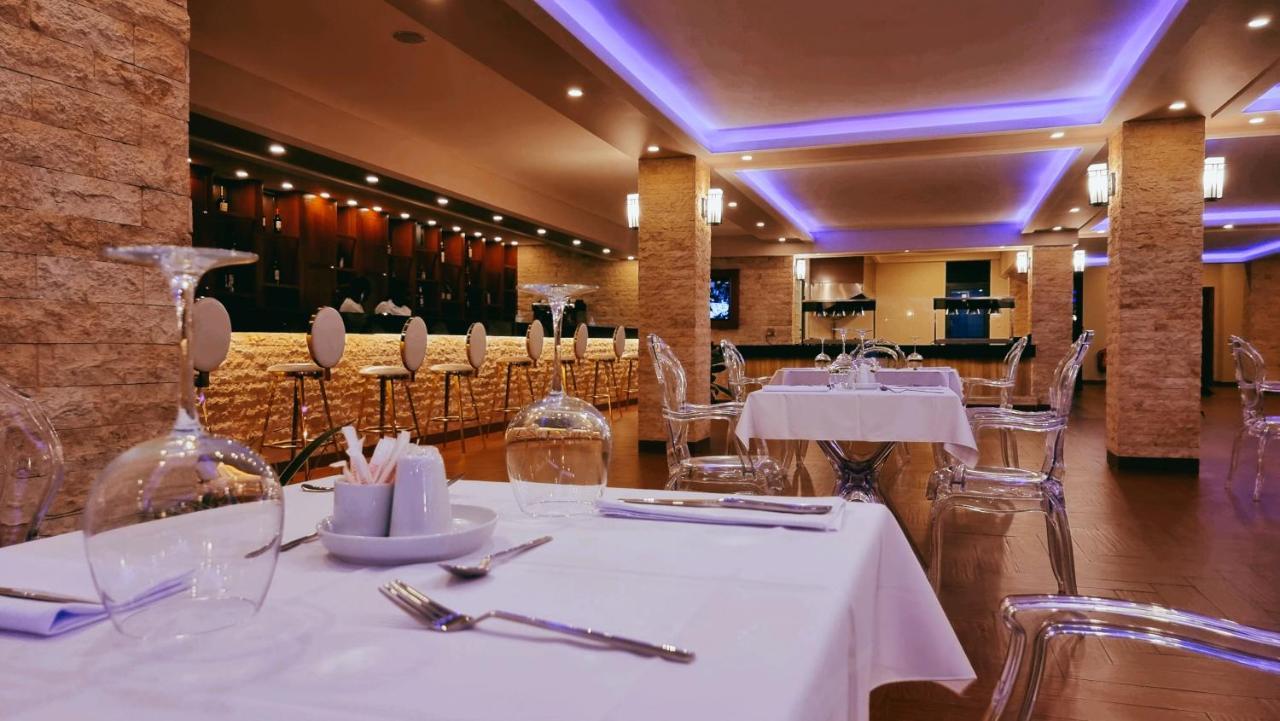 El Doria Hotel Ломе Екстериор снимка